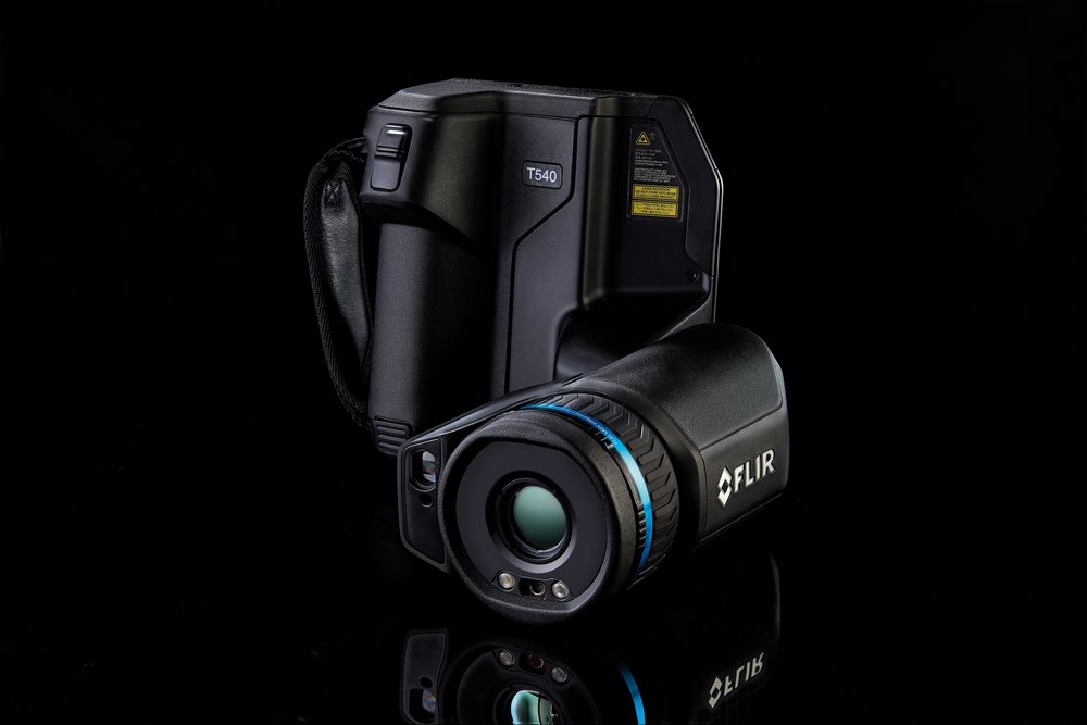 FLIR lanza una serie de cámaras termográficas ergonómicas profesionales  
Las nuevas FLIR T530 y T540 son las primeras cámaras de la empresa con un rango de movimiento de 180 grados